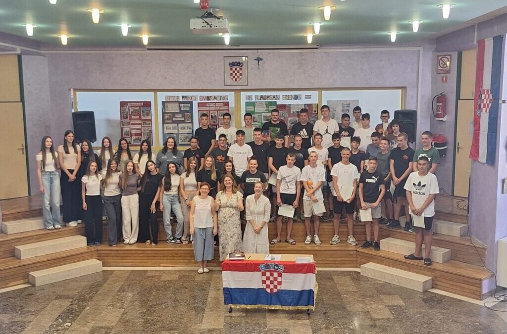 Adio Tići – škola ispraća još jednu generaciju